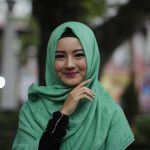 memilih hijab sesuai bentuk wajah