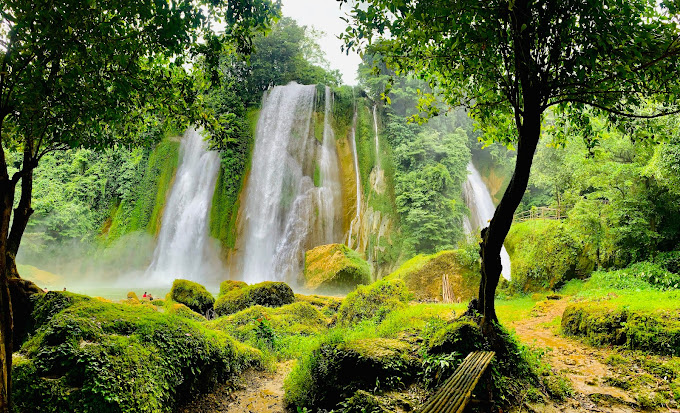 Curug Cikaso sukabumi