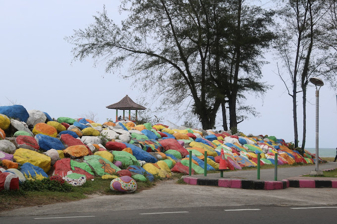  Pantai Kata Pariaman