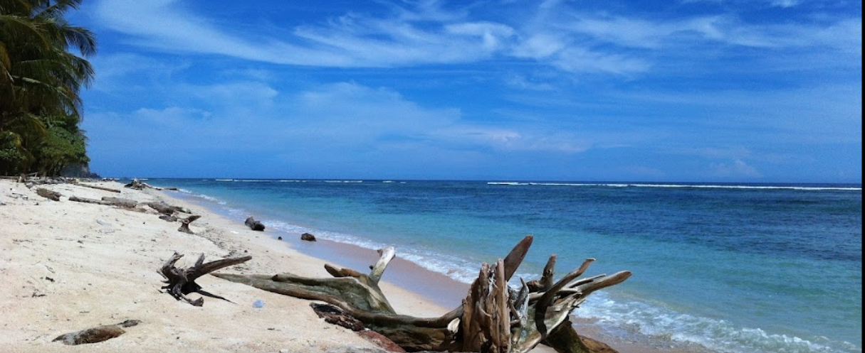 Wisata Papua Pantai Tanjung Ria