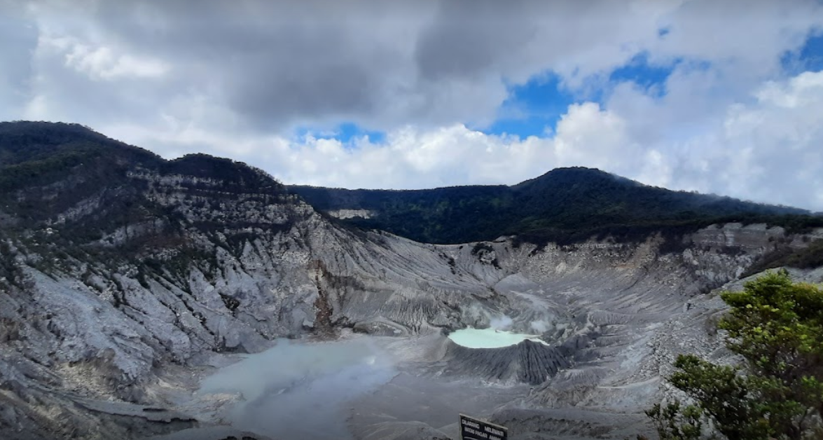 Tangkuban Perahu