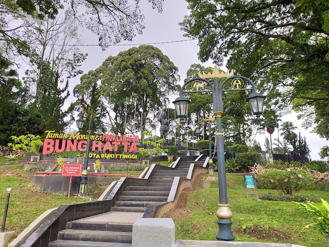 Monumen Bung Hatta Sumatra