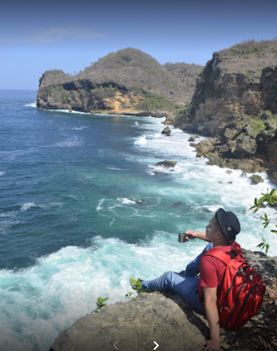 Pantai Karang Bang