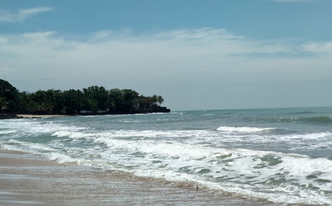 Pantai Salombo