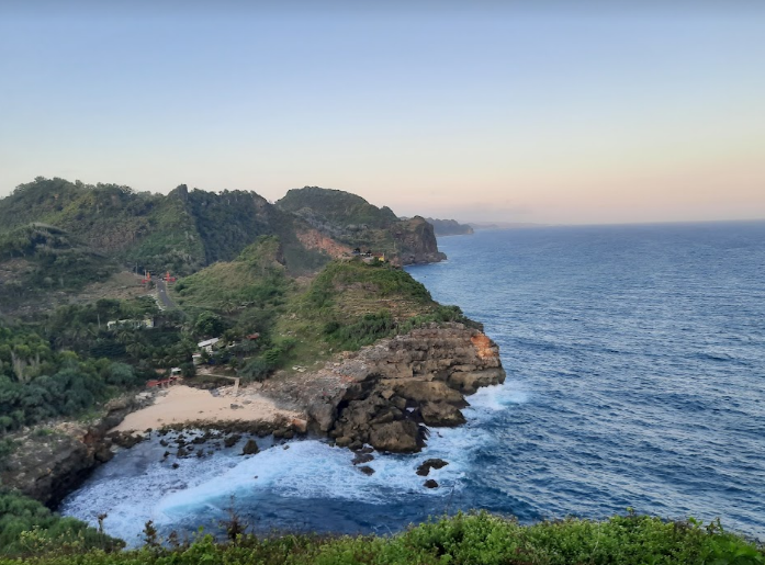 Pantai Sembukan