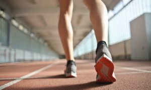 Rekomendasi Sepatu Voli Pria