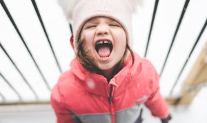 4 Cara Membantu Anak Menghadapi Emosinya
